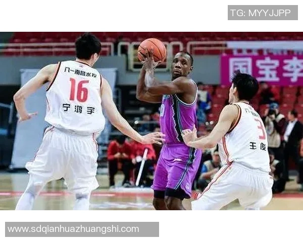 广东宏远以惊人得分优势横扫山东,取得五连胜势如破竹 广东宏远以惊人得分优势横扫山东,取得五连胜势如破竹