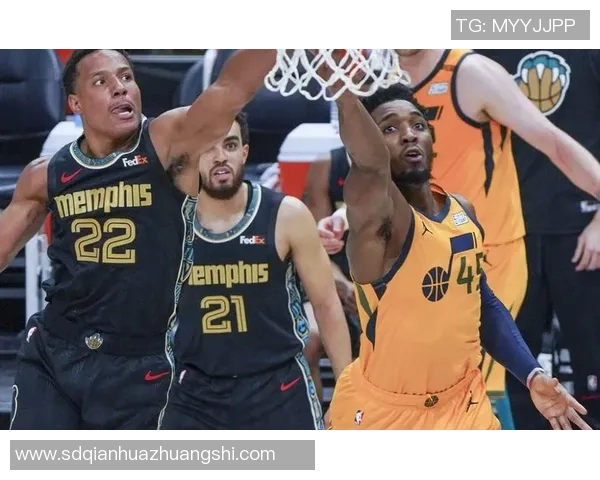 南冠再现?爵士开拓者连胜侵入西部前四 南冠再现?爵士开拓者连胜侵入西部前四